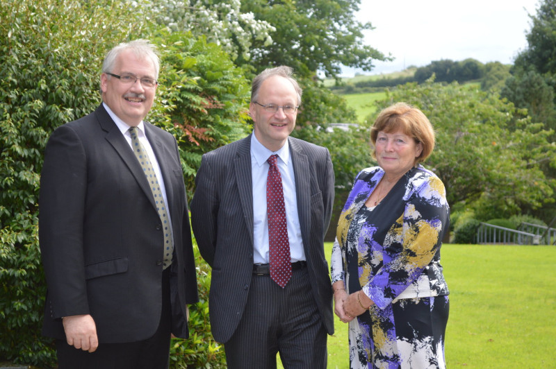 Education Minister, Peter Weir, visits the centre 